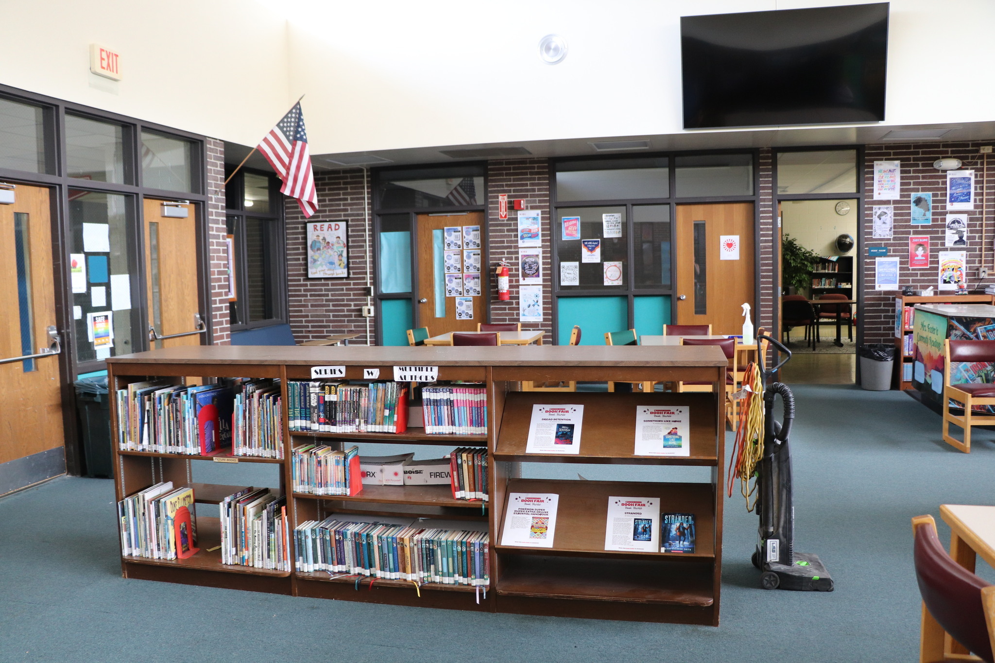 Mason Middle School Media Center